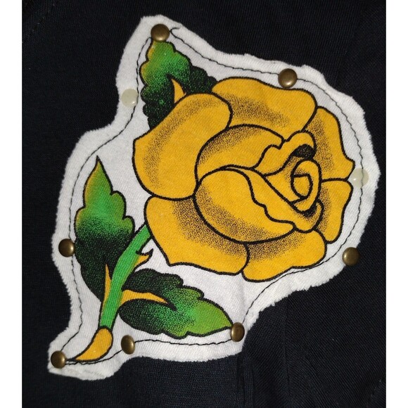 Ed Hardy Girls Tee Sz 4-5 Rhinestones Studs Geisha Rose Tiger RARE Y2K Retro NWT - Picture 3 of 6